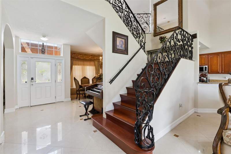 4 bedroom Single Family Residence at 331 Ashburton Way, Poinciana Village 2 Nbhd 3, Kissimmee — photo 4