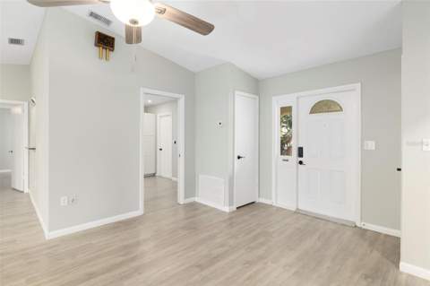3905 Sandpointe Drive, Bradenton FL - photo 9 of 49