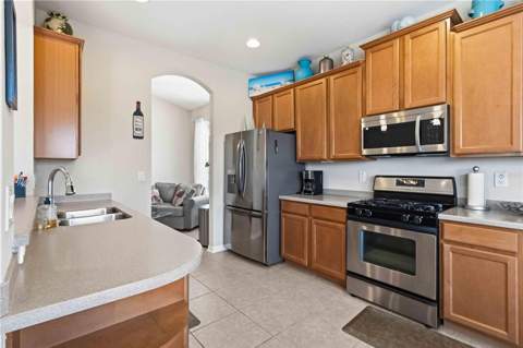 408 Durham Shore Court, Apollo Beach FL - photo 10 of 49