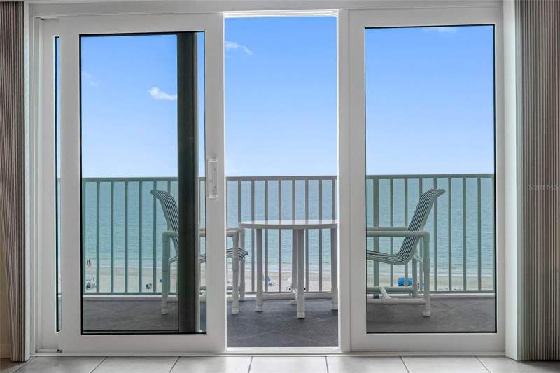 1 bedroom Condominium at 13500 Gulf Boulevard #605, Sea Breeze Of Madeira Condo, Madeira Beach — photo 2