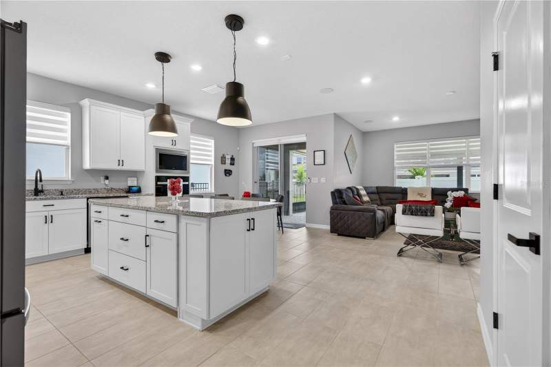 4 bedroom Single Family Residence at 7239 Ivy Tendril Avenue, Everbe, Orlando — photo 4