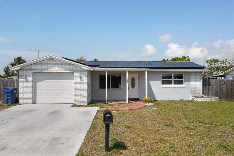 3207 COLDWELL DRIVE home for sale in Holiday Lake Estates