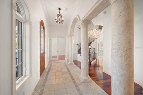 1040 Eldorado Avenue, Clearwater Beach FL - photo 18 of 99