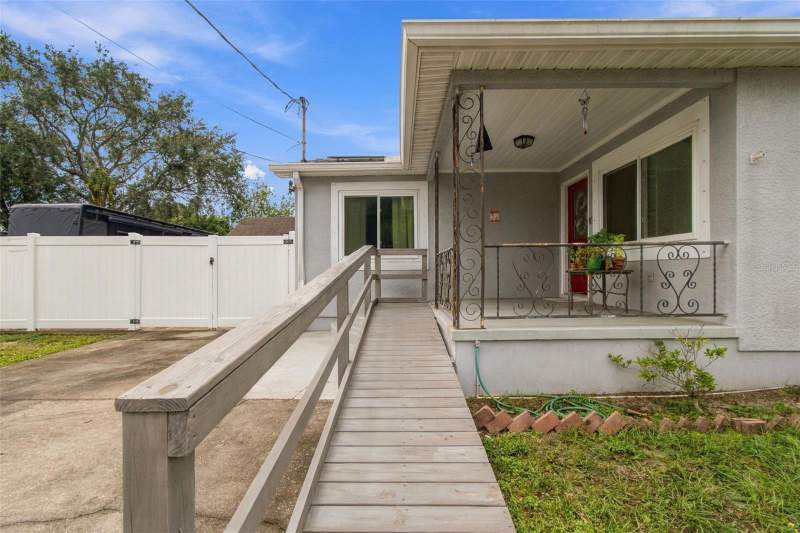 4 bedroom Single Family Residence at 2908 W Arch Street, West Naples, Tampa — photo 4