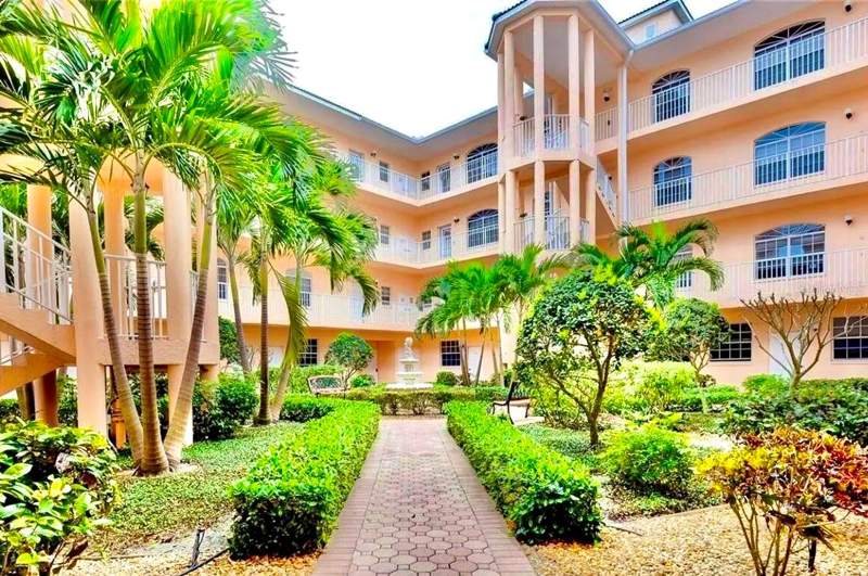 Courtyards at Gondola Park