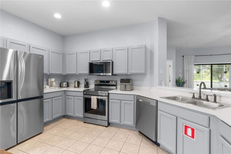 4 bedroom Single Family Residence at 16813 Lazy Breeze Loop, High Grove Unit 02, Clermont — photo 5