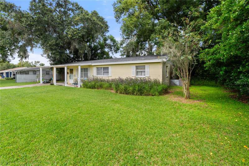 3 bedroom Single Family Residence at 1572 Churchill Court, Lakeland, Lakeland — photo 2