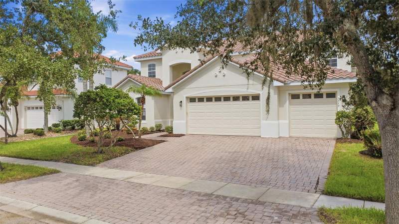 3519 SUNSET ISLES BOULEVARD home for sale in Bellalago