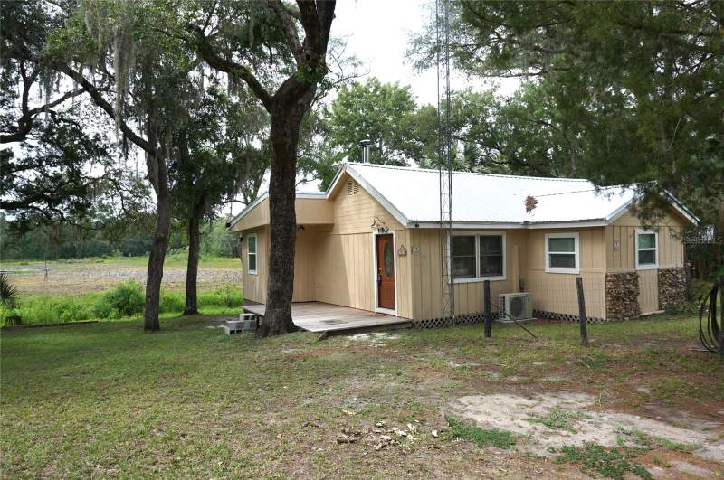2 bedroom Single Family Residence at 5470 NE 165th Terrace Road, Silver Springs Campsites, Silver Springs — photo 3