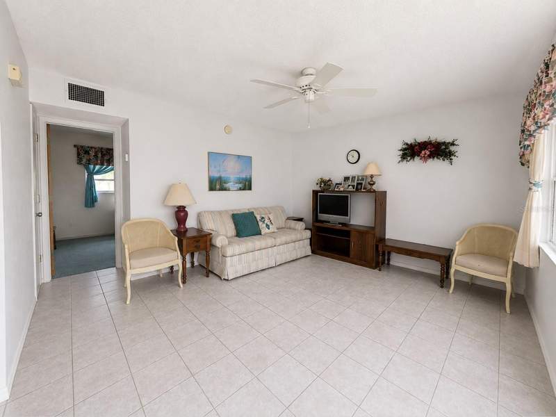 1 bedroom Villa at 250 Rosery Road #328, Shangri-La Apt Park, Largo — photo 2