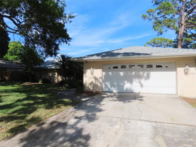 5 bedroom Single Family Residence at 7555 Pine Valley Lane, Pine Valley, Seminole — photo 2