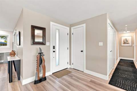 2303 Constitution Boulevard, Sarasota FL - photo 6 of 53
