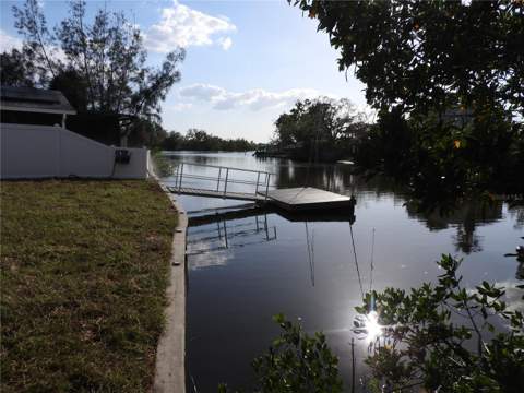 8822 Rocky Creek Drive, Tampa FL - photo 22 of 36