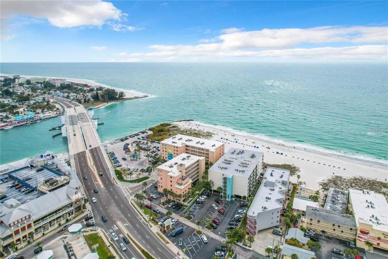 2 bedroom Condominium at 12924 Gulf Boulevard #510, Sandy Shores Condo, Madeira Beach — photo 5