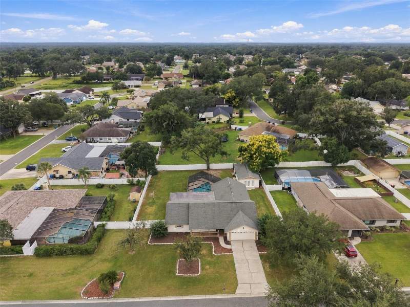 4 bedroom Single Family Residence at 4534 Mohican Trail, Buckhorn Hills Unit 3, Valrico — photo 5