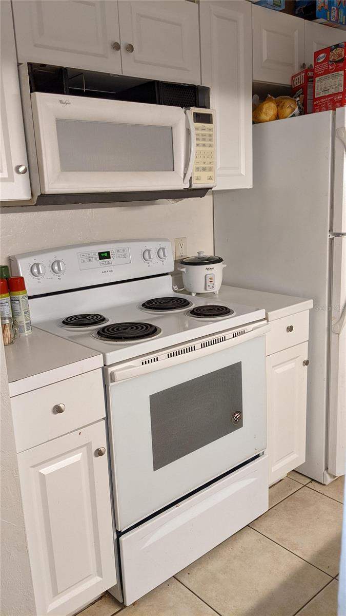 4 bedroom Condominium at 4000 SW 23rd Street #3-107, Countryside University, Gainesville — photo 5
