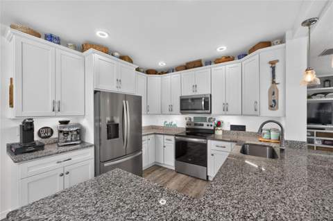 2041 S Pine Street, Englewood FL - photo 17 of 47