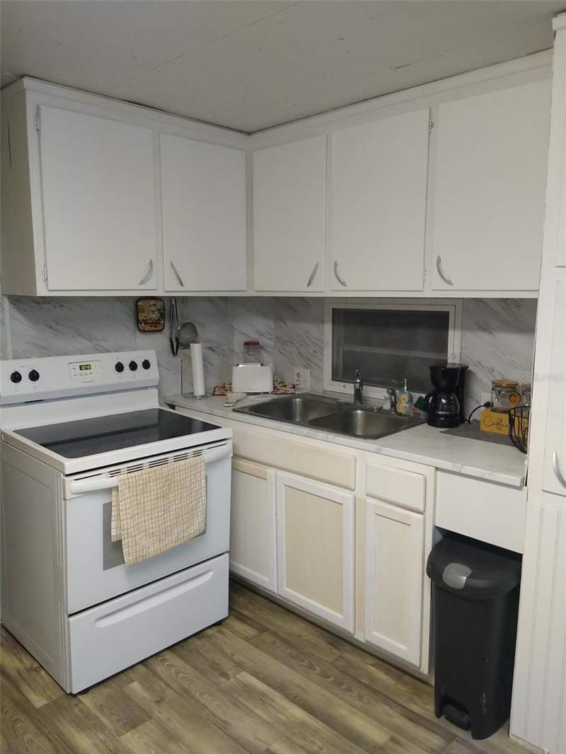 2 bedroom Mobile Home at 8488 SE 126th Place, Reeves Unr-137, Belleview — photo 2