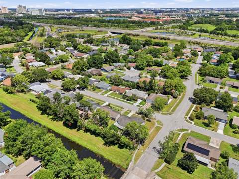 4917 Goucher Lane, Orlando FL - photo 8 of 42