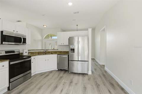 657 McKinley Court, Kissimmee FL - photo 15 of 39