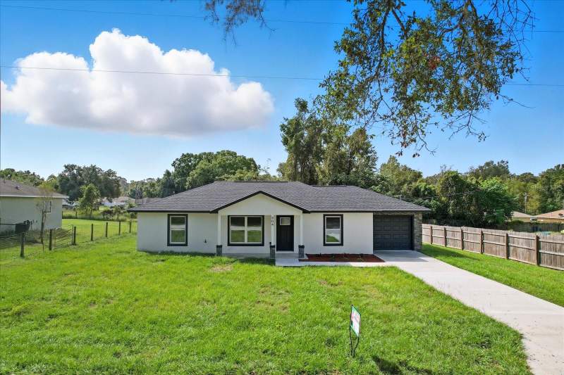 3 bedroom Single Family Residence at 19857 SW Flamingo Drive, Rainbow Lakes Estate, Dunnellon — photo 2