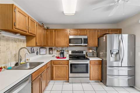 2903 Fig Court, Palm Harbor FL - photo 10 of 53