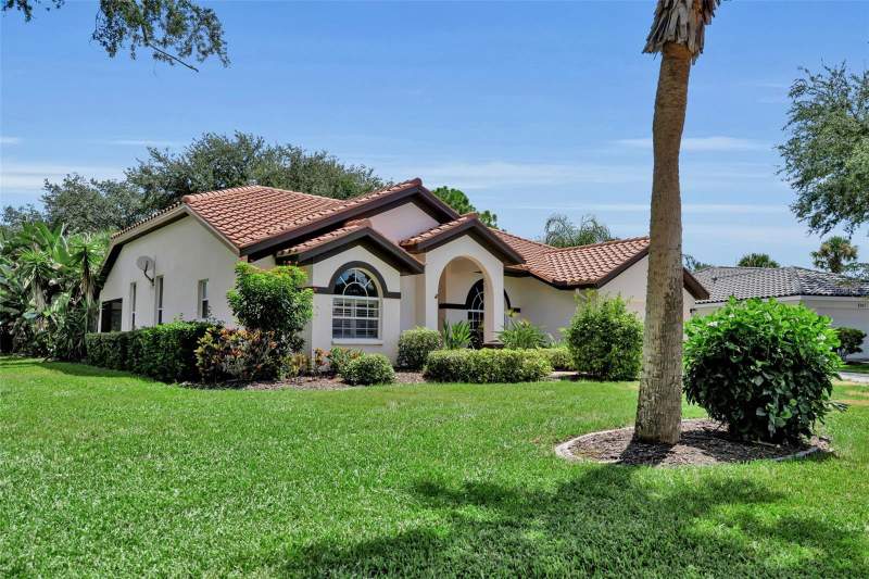 2102 TEQUESTA TRAIL home for sale in Calusa Lakes
