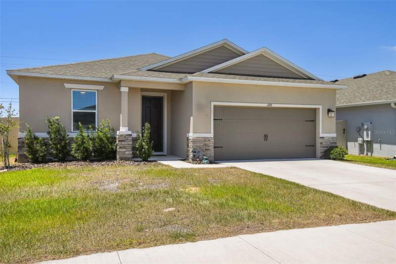 4 bedroom Single Family Residence at 292 SPIRIT LANDINGS CIRCLE, SPIRIT LNDGS, WINTER HAVEN — photo 1