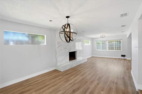 1349 Viewtop Drive, Clearwater FL - photo 12 of 31