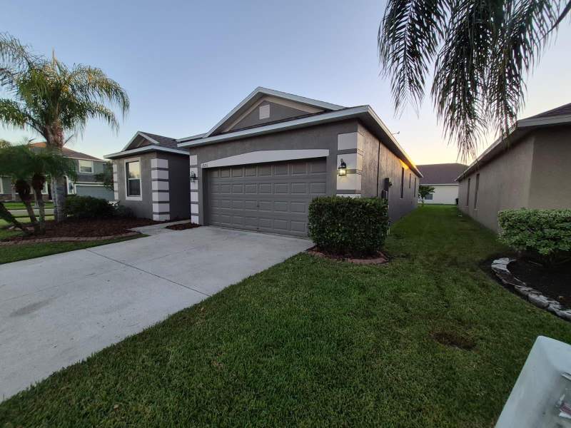 4 bedroom Single Family Residence at 13211 Royal Pines Avenue, Triple Creek Ph 1 Village D, Riverview — photo 3