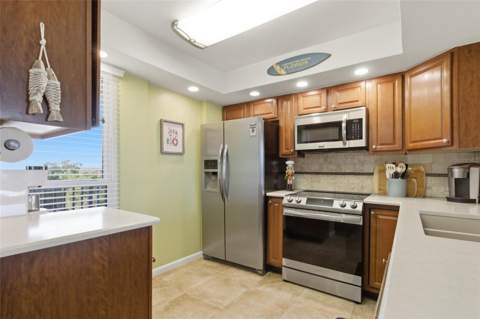 2616 Cove Cay Drive #502, Clearwater FL - photo 6 of 6
