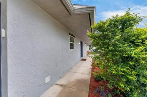 1120 Lakemont Drive, Valrico FL - photo 12 of 88