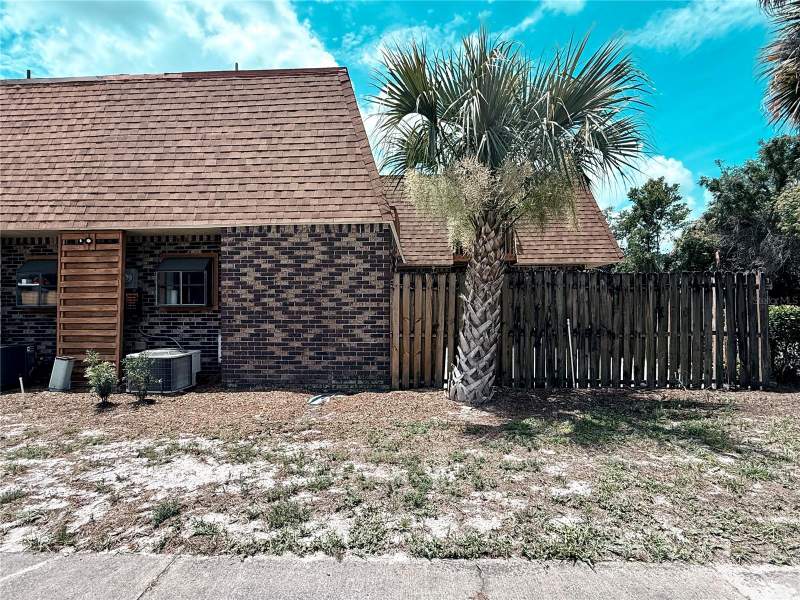 2 bedroom Townhouse at 202 Terrace Court, Terrace The, Sanford — photo 4