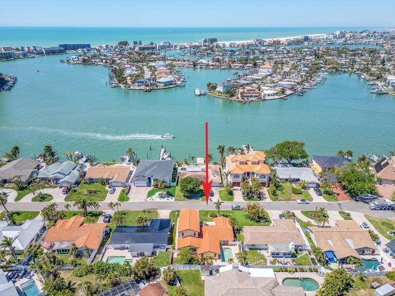 4 bedroom Single Family Residence at 1140 81st Street, South Cswy Isle Yacht Club 5th Add, St Petersburg — photo 3