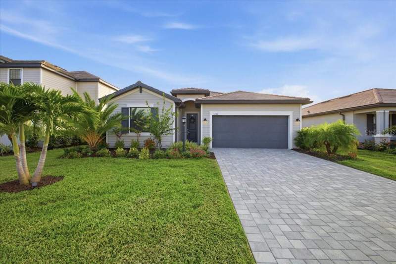5250 CORAL REEF WAY home for sale in Lorraine Lakes at Lakewood Ranch