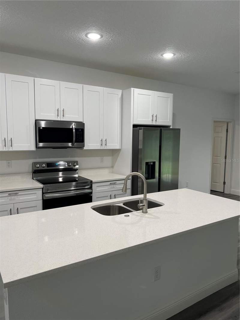 4 bedroom Single Family Residence at 4455 SE 24th Street, Silver Spgs Shores Un 10, Ocala — photo 5
