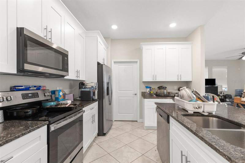 4 bedroom Single Family Residence at 13244 Satin Lily Drive, Triple Creek Ph 2 Village F, Riverview — photo 5