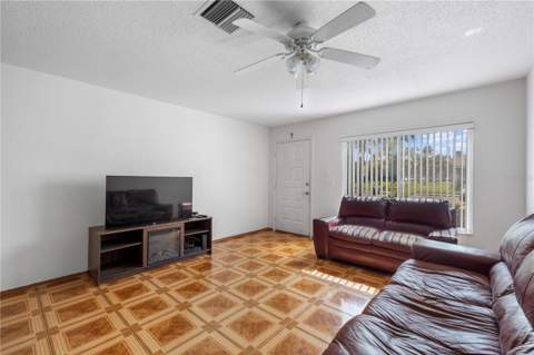 1907 Fluorshire Drive, Brandon FL - photo 11 of 58