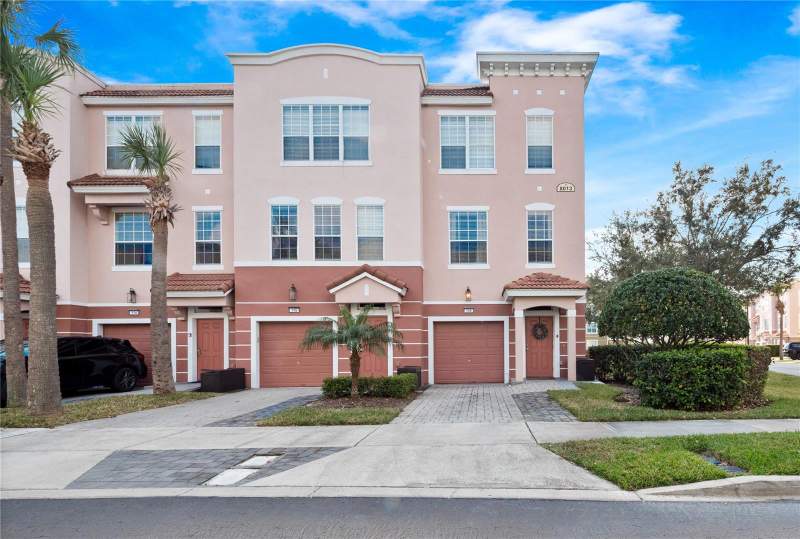8013 COOL BREEZE DRIVE #116 home for sale in Vista Cay