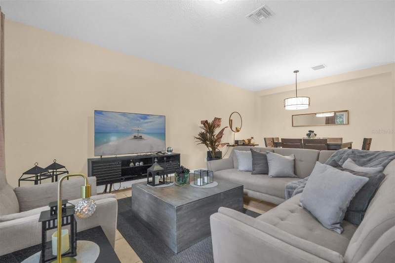 3 bedroom Townhouse at 12353 Via Derna Place, Carrington, Windermere — photo 3