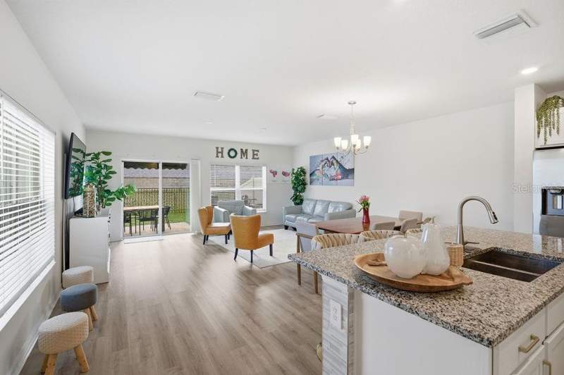 3 bedroom Townhouse at 9418 WESTSIDE HILLS DRIVE, BELLAVIVA PH 4, DAVENPORT — photo 4