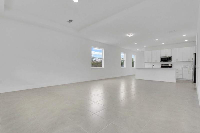 5 bedroom Single Family Residence at 118 Elena Lavin Circle, Yucatan Gardens, Orlando — photo 5