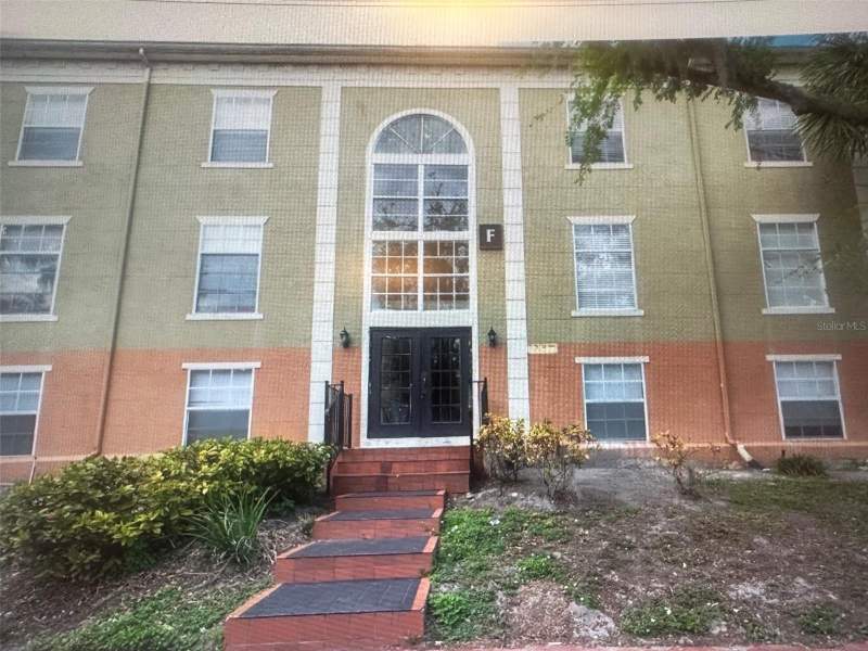 4007 VERSAILLES DRIVE #4007F home for sale in Cypress Pointe Lake