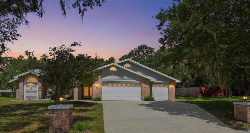 18451 WINDING OAKS BOULEVARD home for sale in Autumn Oaks