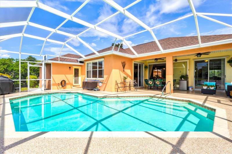 4 bedroom Single Family Residence at 7107 91st Street, Regency Oaks Ph I, Palmetto — photo 2
