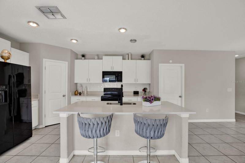 4 bedroom Single Family Residence at 3707 Daisy Bloom Place, Touchstone Ph 3, Tampa — photo 5