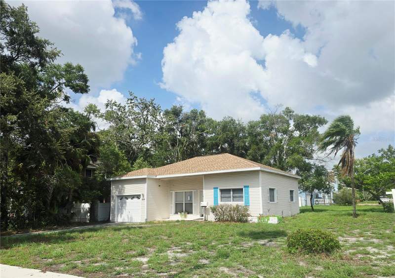 2 bedroom Single Family Residence at 205 N Missouri Avenue, Country Club Add, Clearwater — photo 2