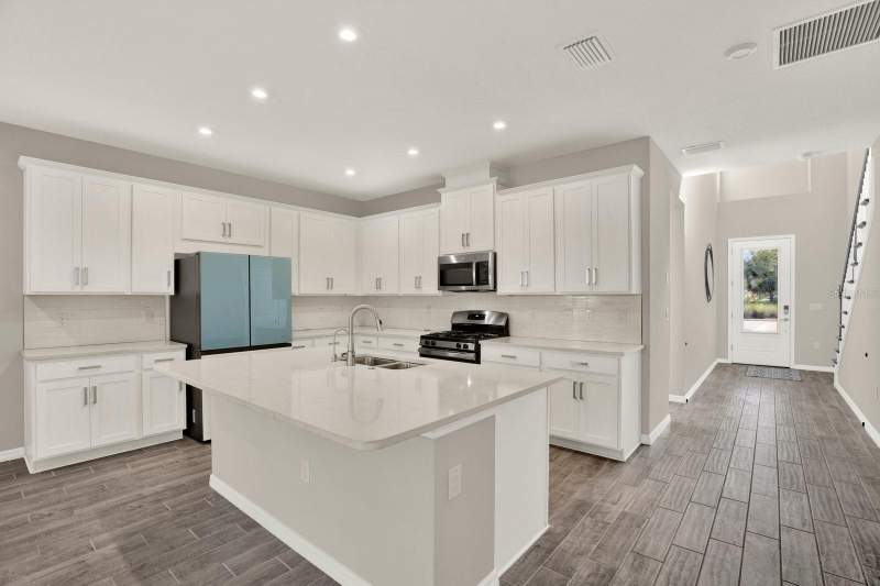 4 bedroom Single Family Residence at 13729 Rangeland Boulevard, Starkey Ranch Ph 2 Pcls 8 & 9, Odessa — photo 5