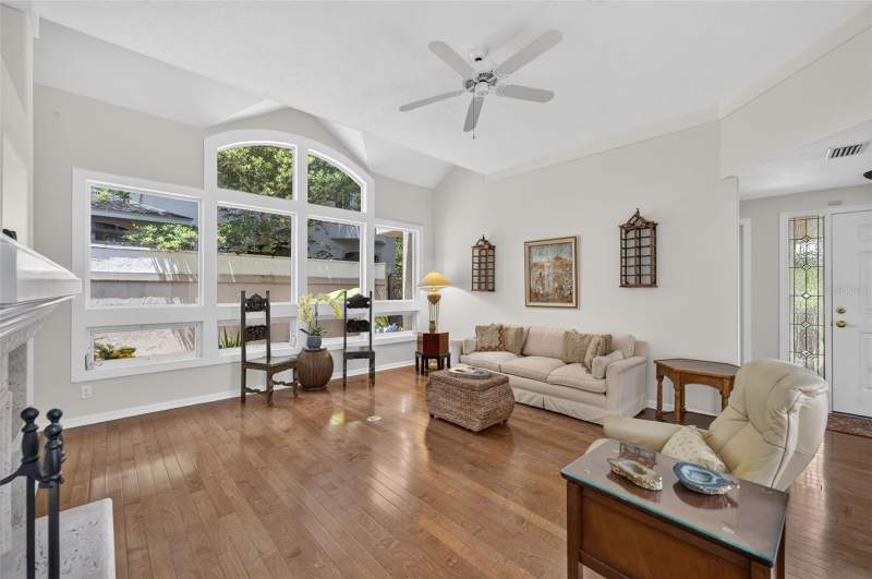 3 bedroom Townhouse at 786 MCINTYRE AVENUE, TROTTERS REP, WINTER PARK — photo 4