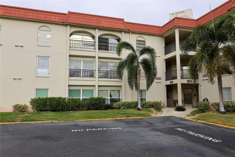 2 bedroom Condominium at 2700 Bayshore Boulevard #2105, Mediterranean Manors, Dunedin — photo 2